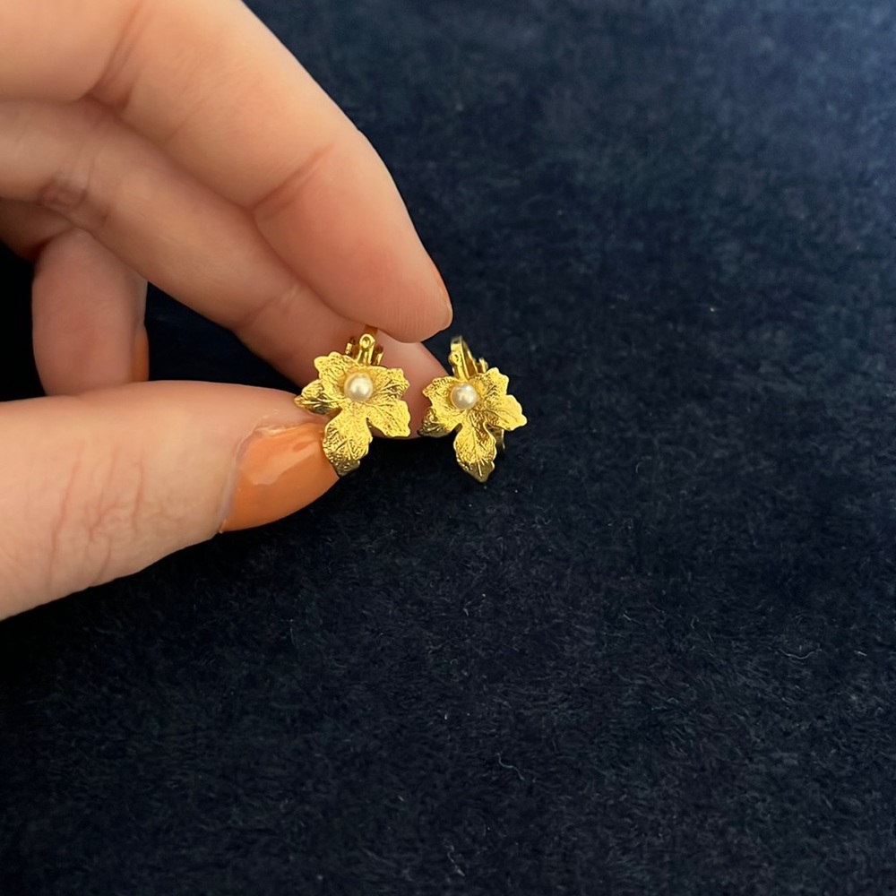 Vintage Leaf Earrings